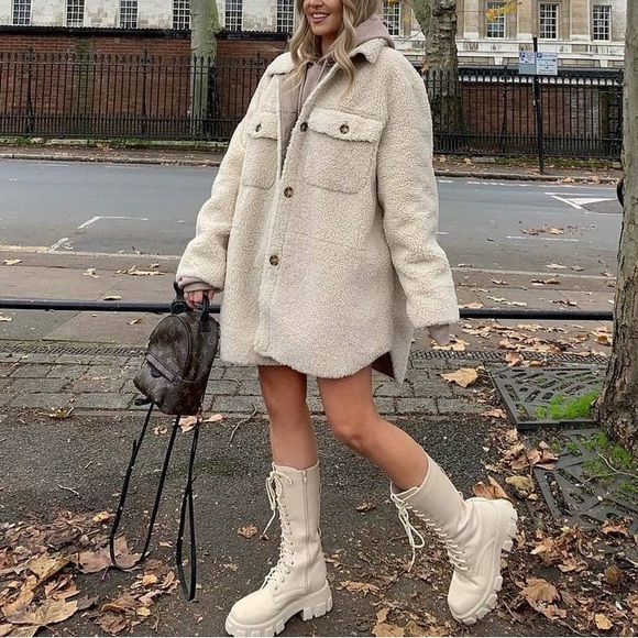 MANGO oversized faux shearling jacket blogger zara competitor brand - Picture 3 of 15